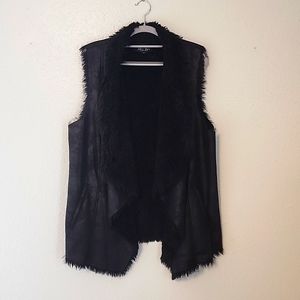 Mo-Ka Faux Shearling Vest in 2x, Black